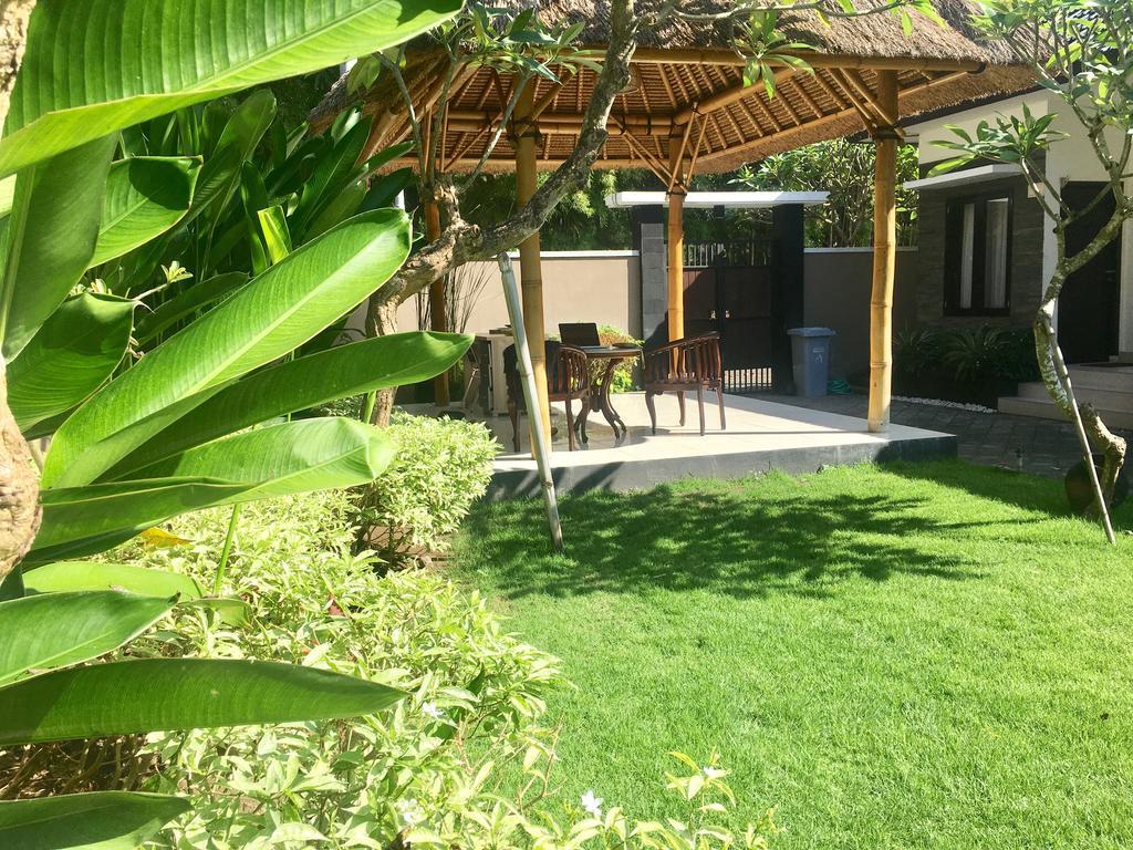 The Celuk Homestay Jimbaran Kültér fotó