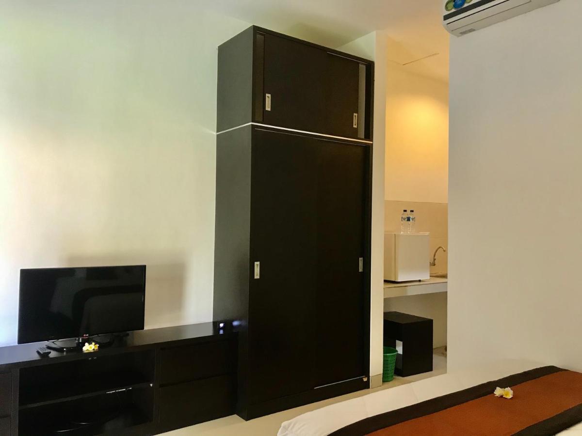 The Celuk Homestay Jimbaran Kültér fotó