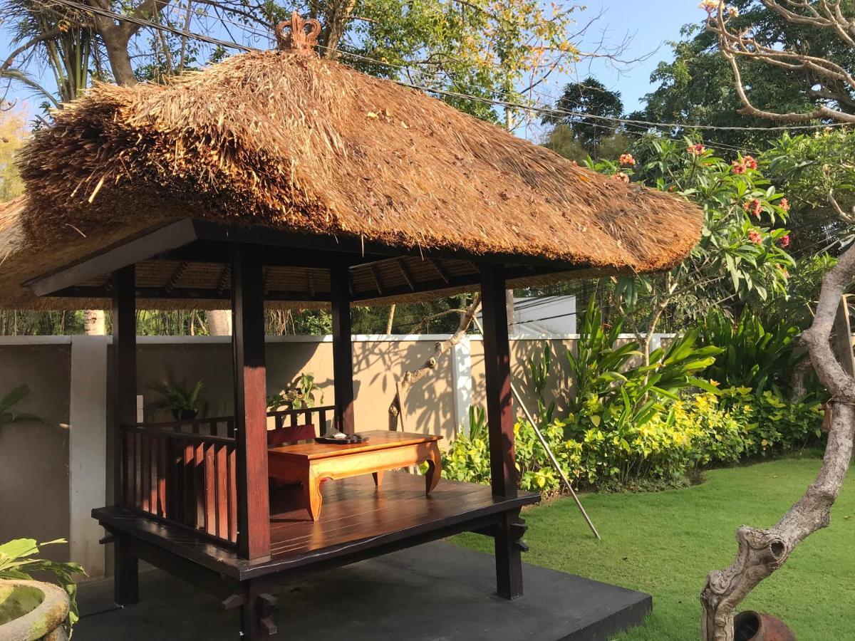 The Celuk Homestay Jimbaran Kültér fotó