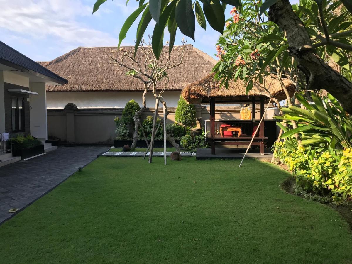 The Celuk Homestay Jimbaran Kültér fotó